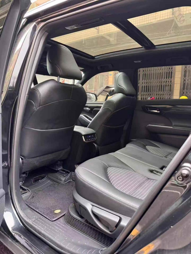 岳阳22年丰田皇冠7