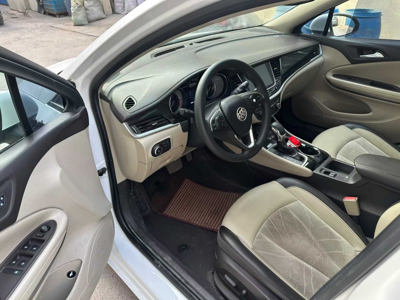 潍坊16年别克威朗4