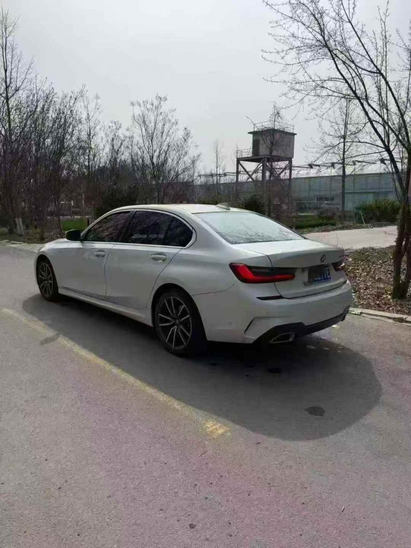 东营20年宝马3系8