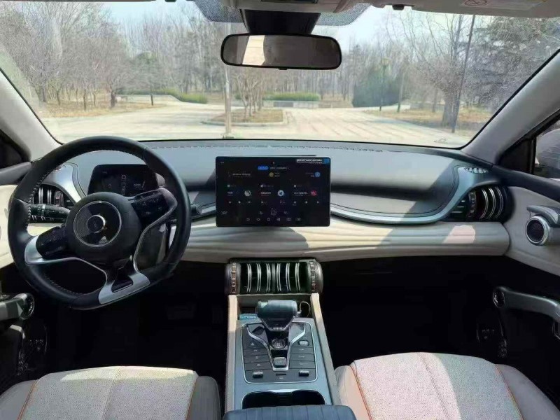 济宁24年比亚迪元5