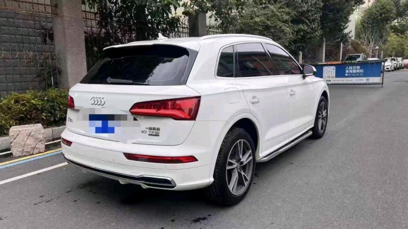 温州19年奥迪Q56