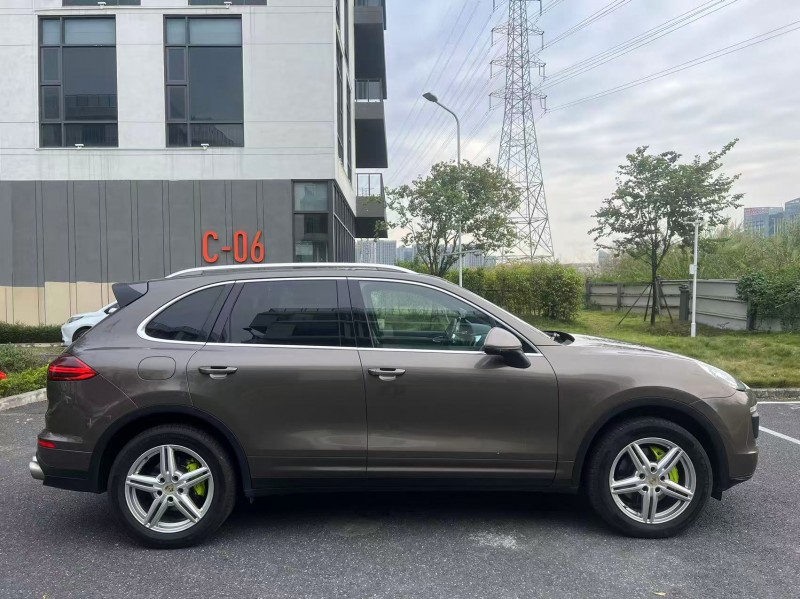 湛江16年保時捷卡宴6