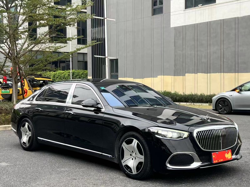 茂名23年奔驰迈巴赫S级3