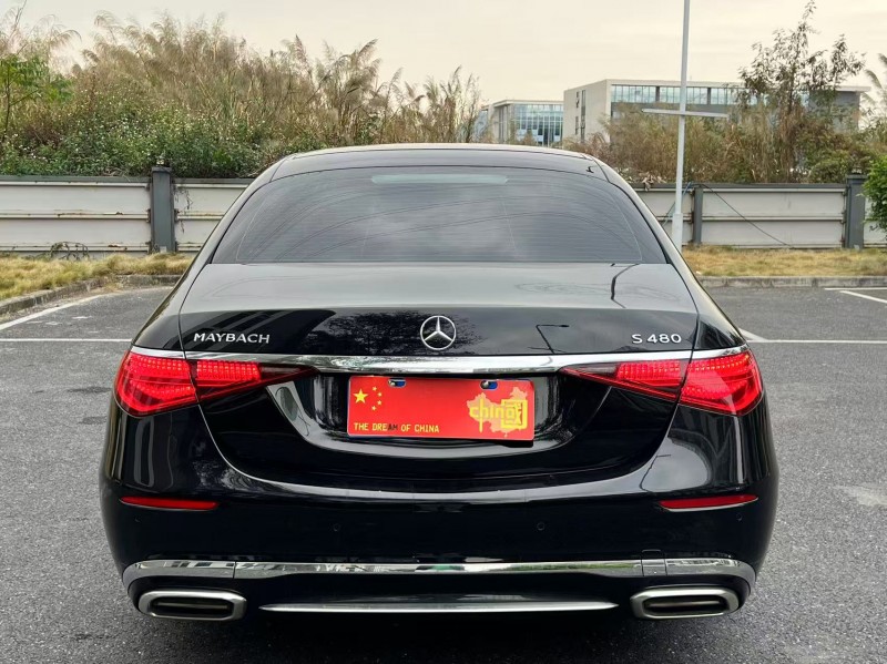 茂名23年奔驰迈巴赫S级5