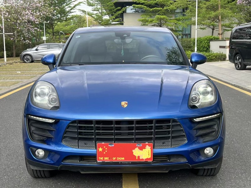 中山18年保时捷Macan1