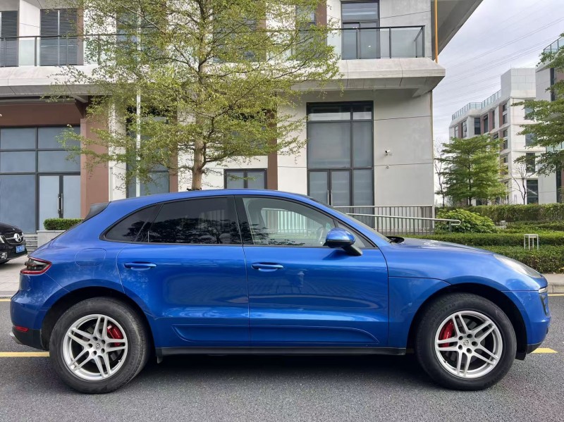 中山18年保时捷Macan6