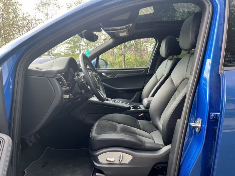 中山18年保时捷Macan9