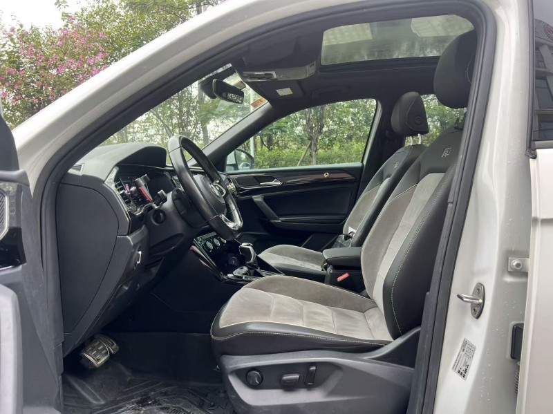 揭阳19年大众探岳7