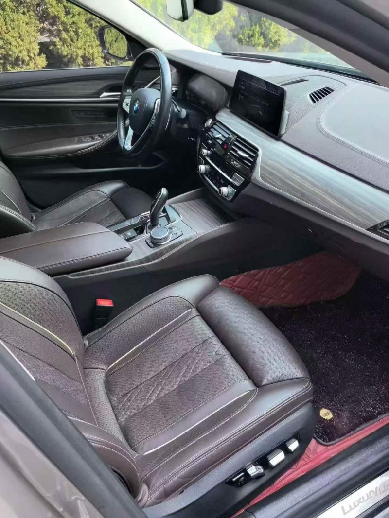 德州20年宝马5系8