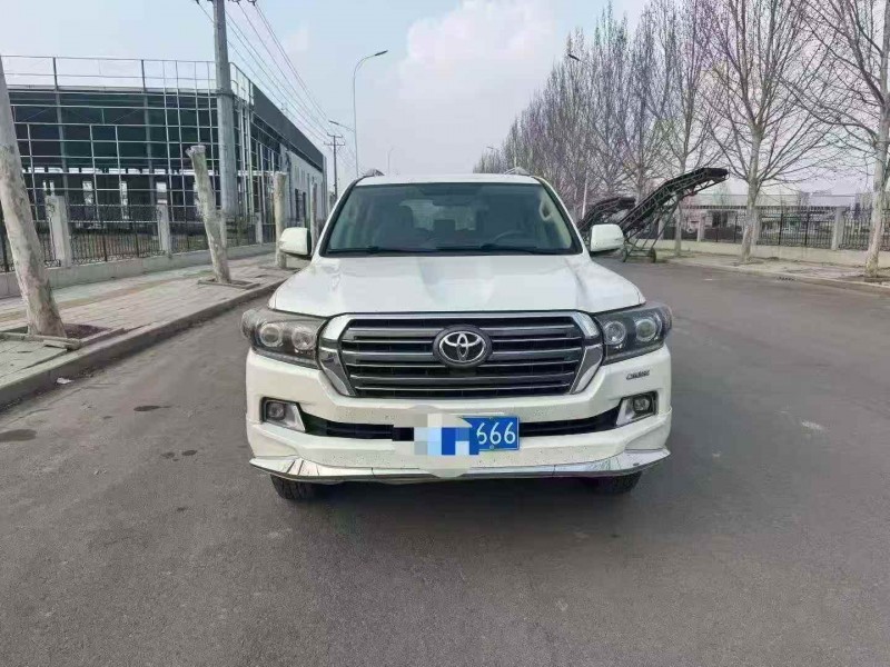 枣庄17年丰田兰德酷路泽1