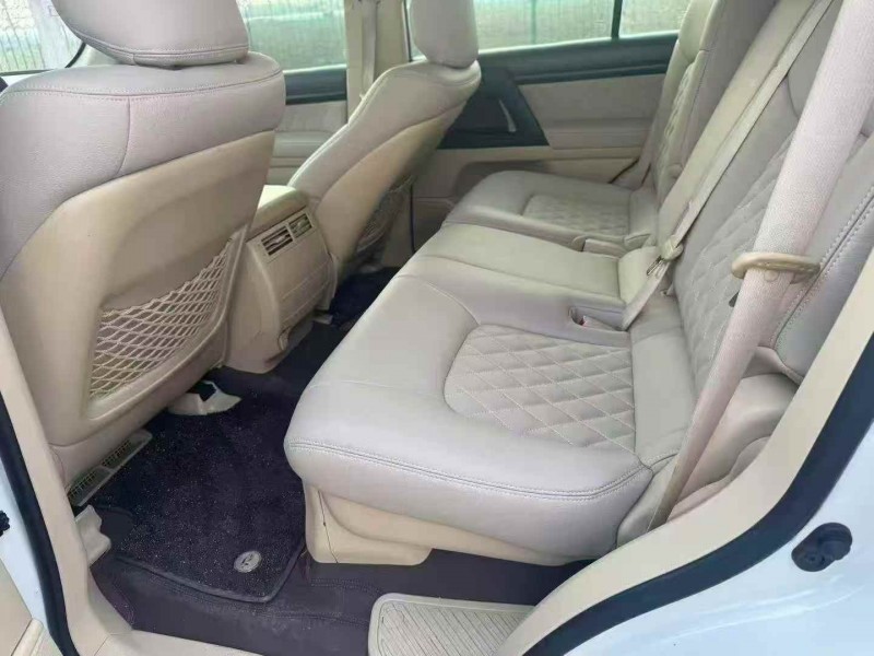 枣庄17年丰田兰德酷路泽4