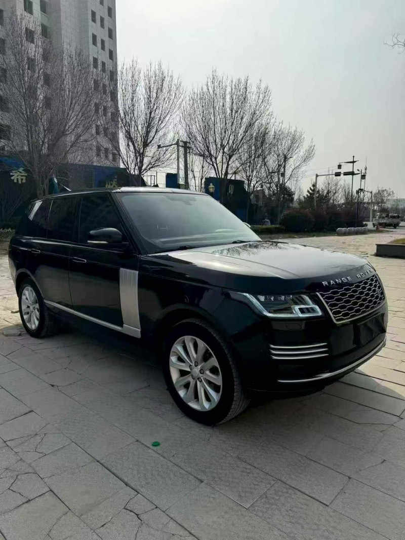 濟寧14年路虎攬勝行政3