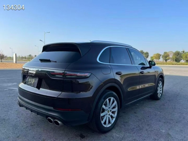 鹽城18年保時捷卡宴8