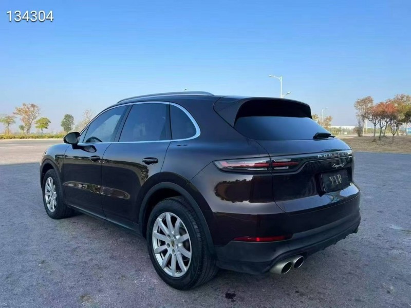 鹽城18年保時捷卡宴9