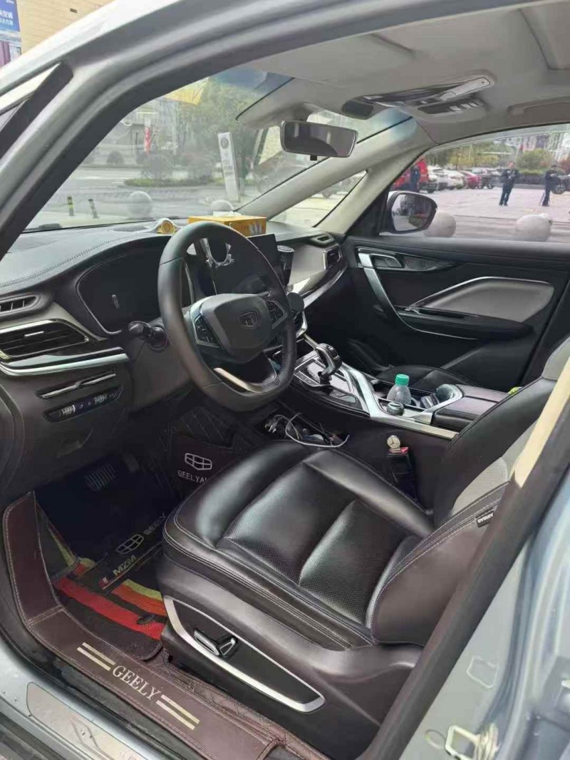 东营19年吉利嘉际6