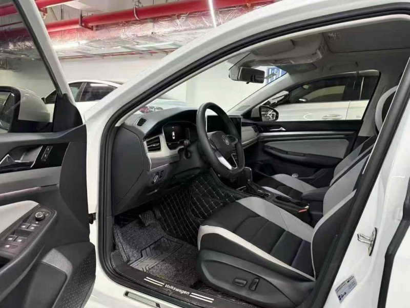 枣庄23年大众宝来4