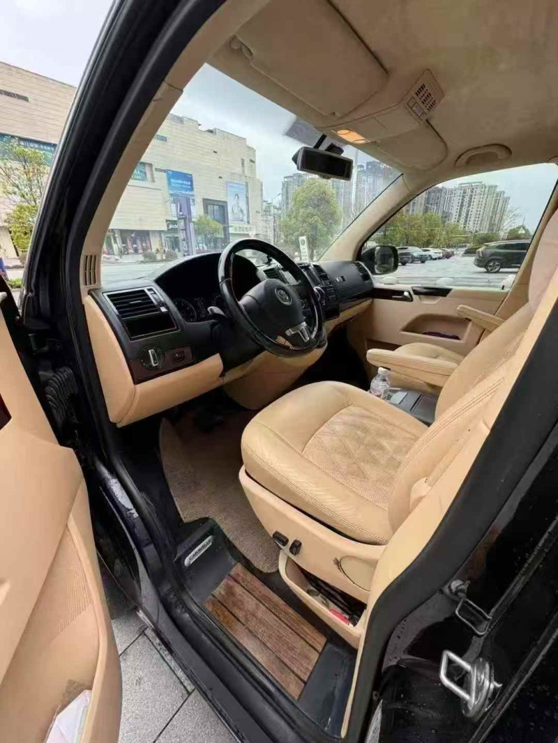 新余16年大众凯路威7