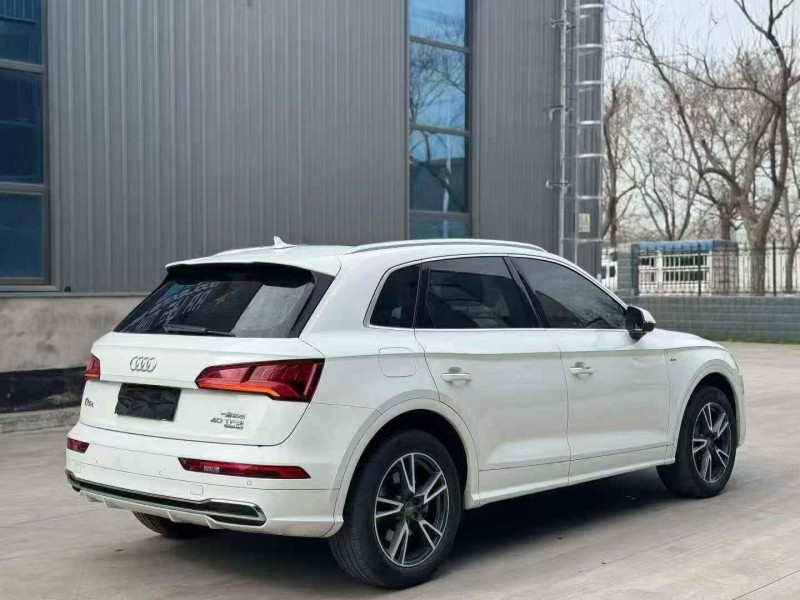 汉中19年奥迪Q58