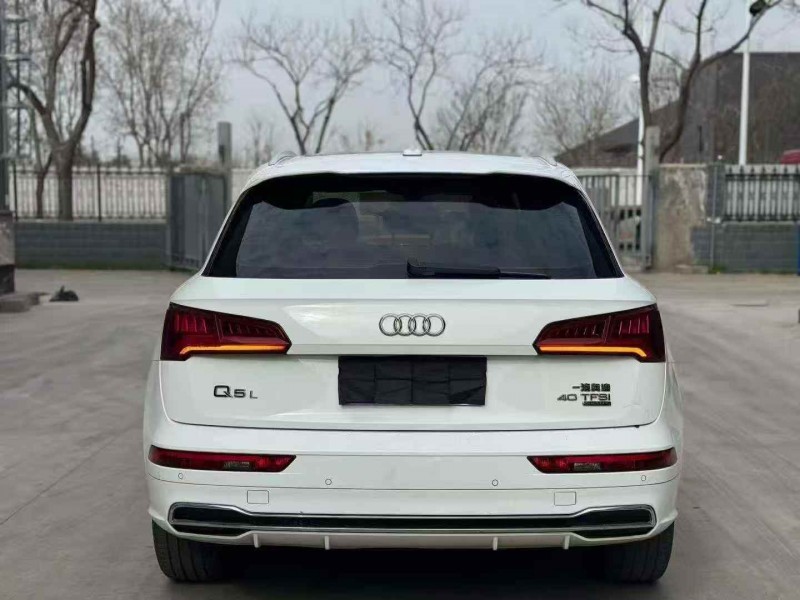 汉中19年奥迪Q59