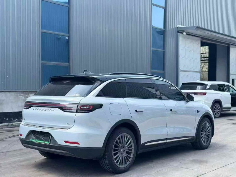 延安25年零跑汽车C117