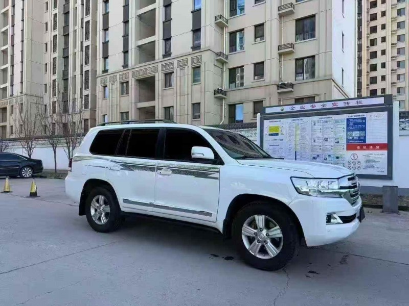 枣庄19年丰田兰德酷路泽2