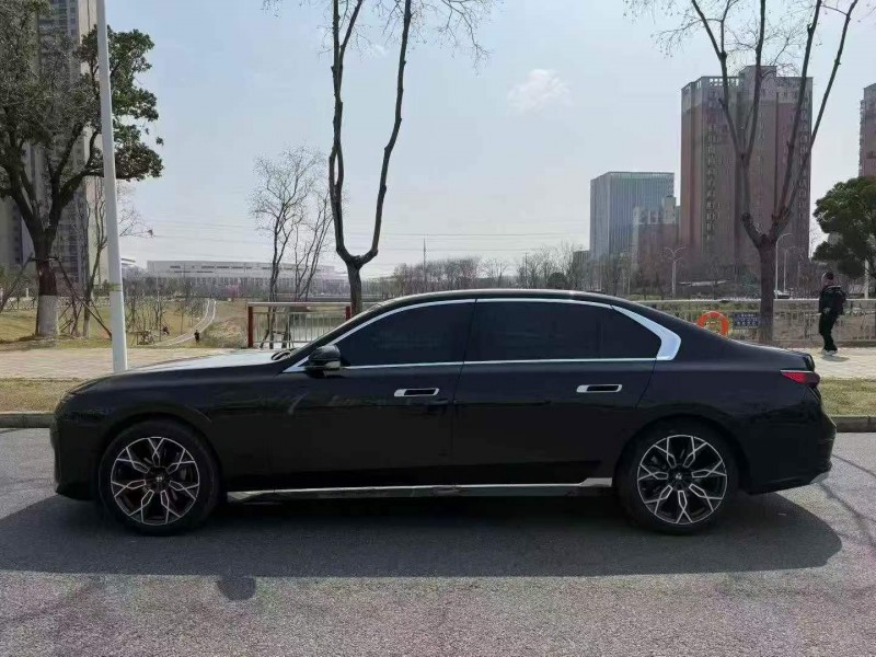 苏州22年宝马7系8