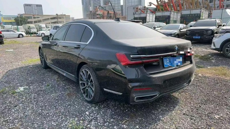 深圳19年宝马7系8