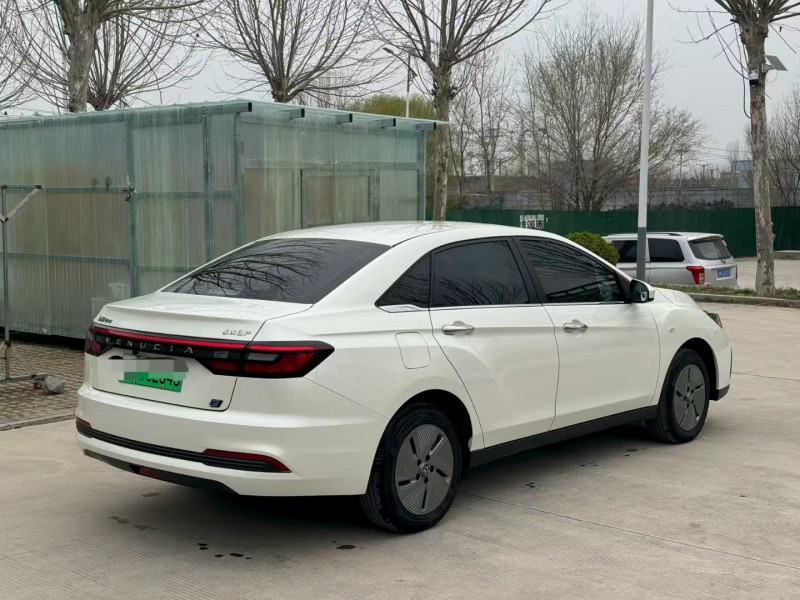 聊城25年启辰D605