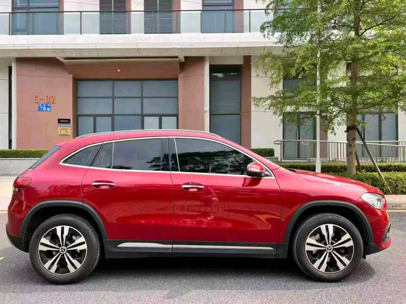 广州21年奔驰GLA4