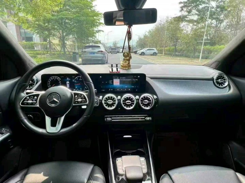 广州21年奔驰GLA7