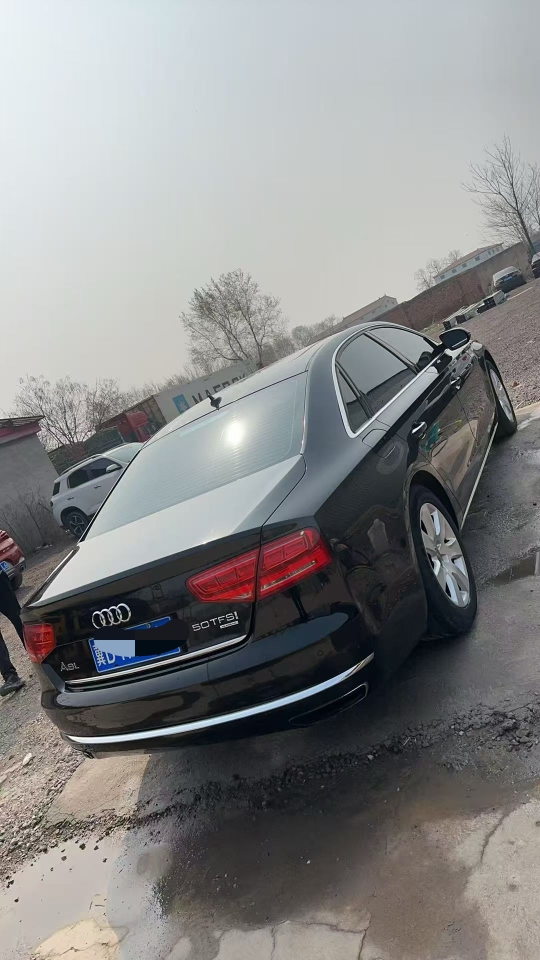 聊城14年奥迪A8L6
