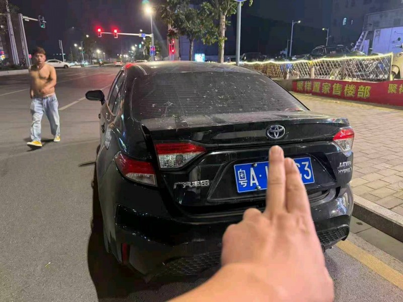 广州22年丰田雷凌2