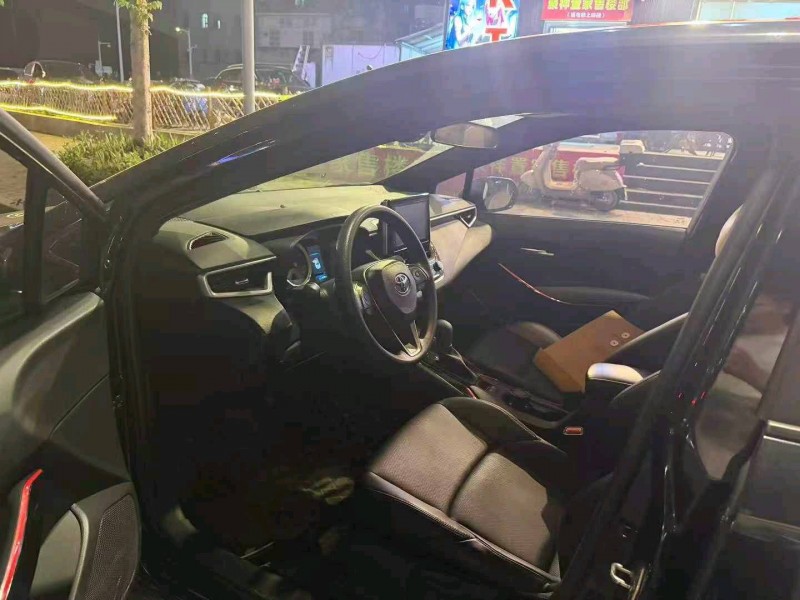 广州22年丰田雷凌3