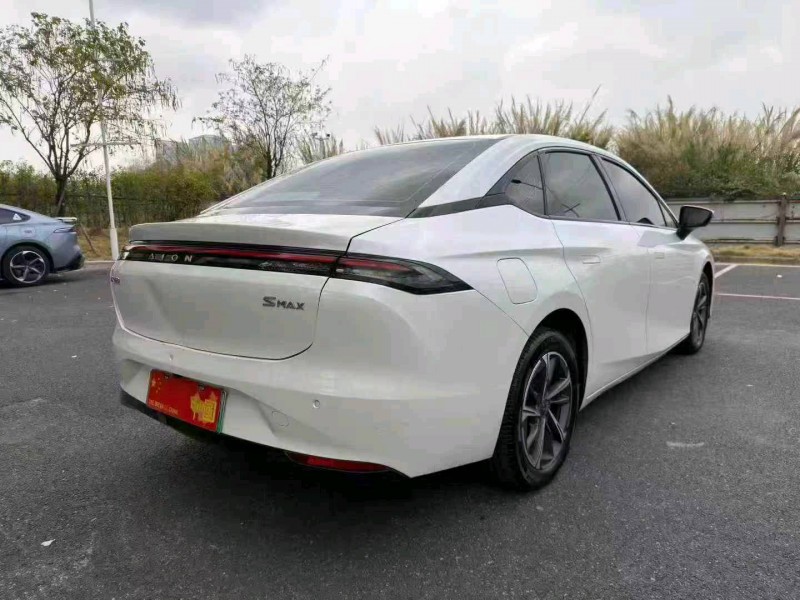 广州24年传祺埃安S8