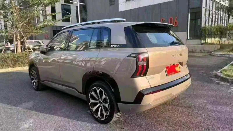 广州25年传祺埃安V9