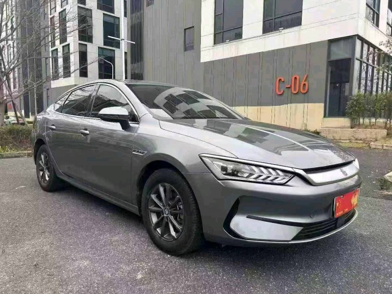 广州23年比亚迪秦2