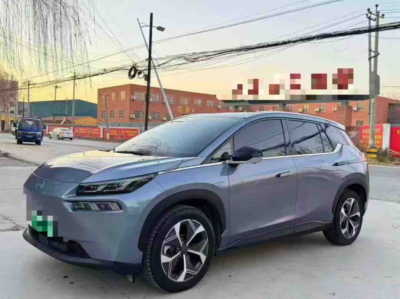 保定25年传祺埃安V3