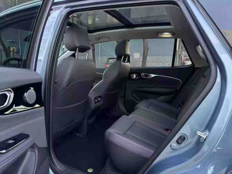 保定25年传祺埃安V6