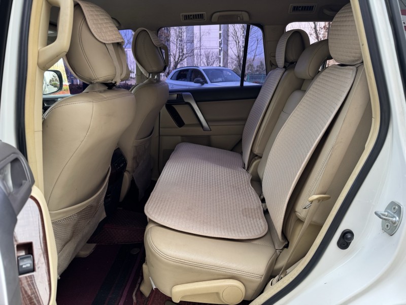 济宁15年丰田普拉多6