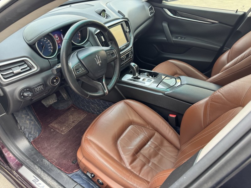 济宁16年玛莎拉蒂Ghibli5