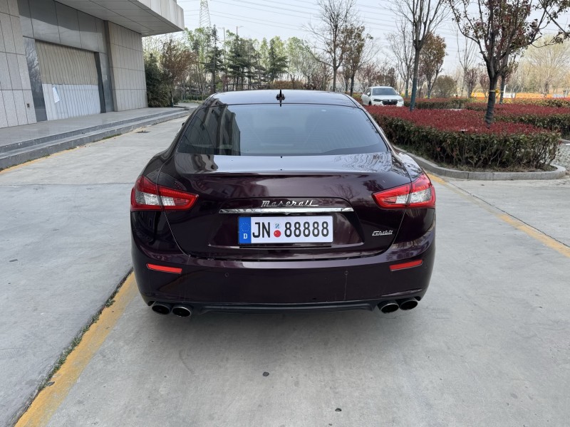 济宁16年玛莎拉蒂Ghibli9