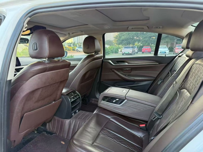 南宁18年宝马5系5