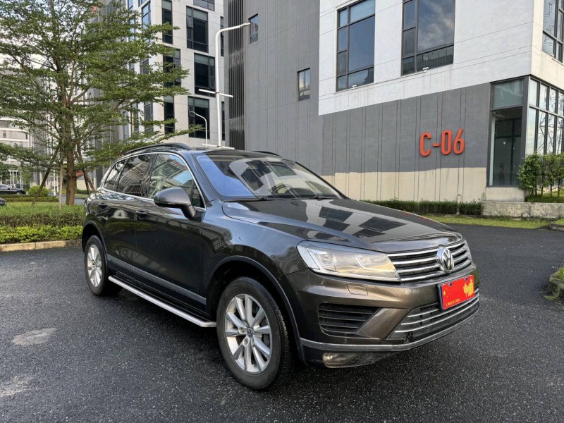 广州16年大众途锐6