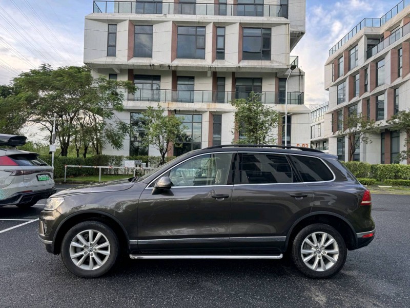 广州16年大众途锐7