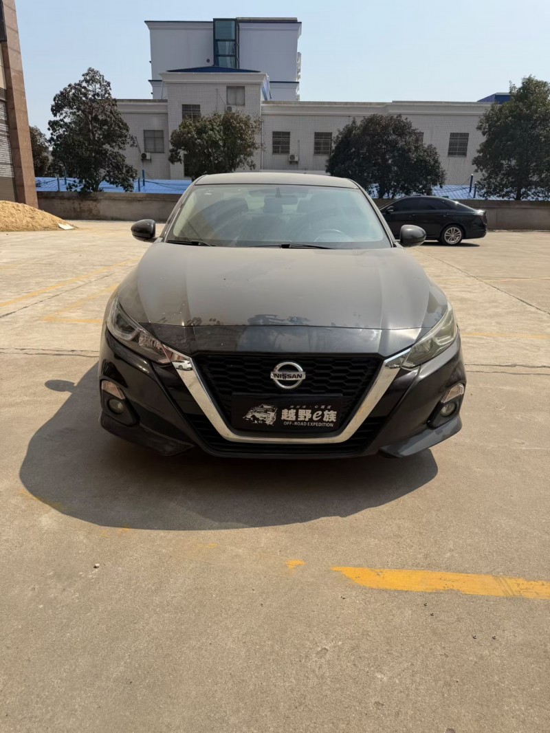 长沙21年日产天籁1