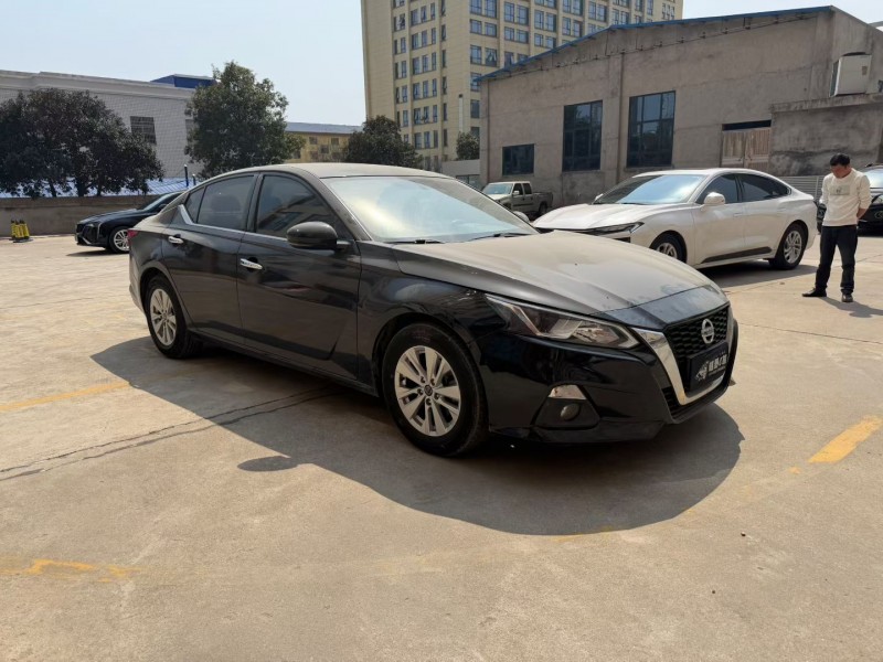 长沙21年日产天籁5