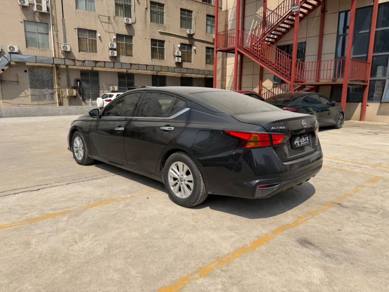 长沙21年日产天籁9