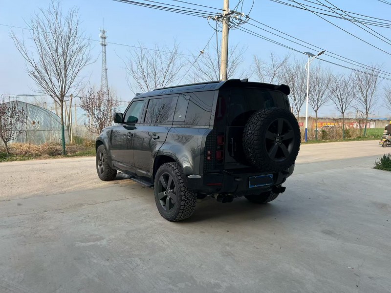 徐州23年路虎卫士3