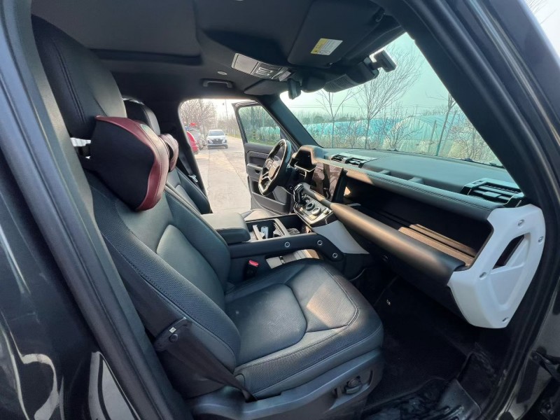 徐州23年路虎卫士8