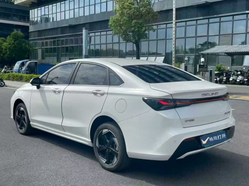 珠海24年北汽新能源EU系列9